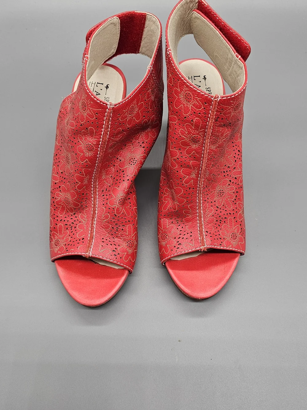 L'ATISTE Red Floral Cutout Peep-Toe Slingback Sandals